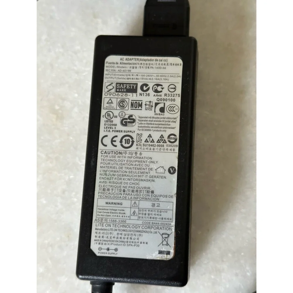Original LiteOn 40W AC/DC Adapter for Samsung Ultrabook Laptop Series 3 5 7 9